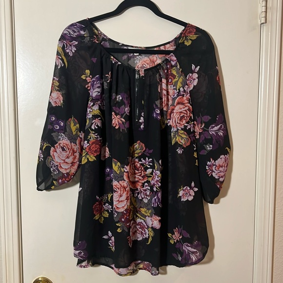 Pleione Women’s Floral Top - Picture 1 of 7